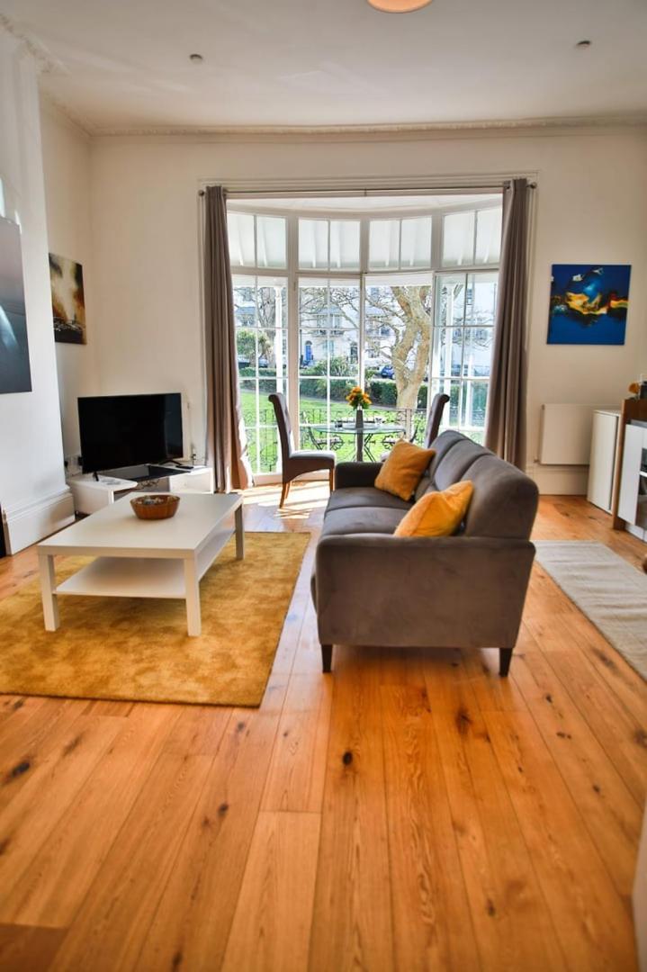 40B Wellington Suites Hastings Ngoại thất bức ảnh